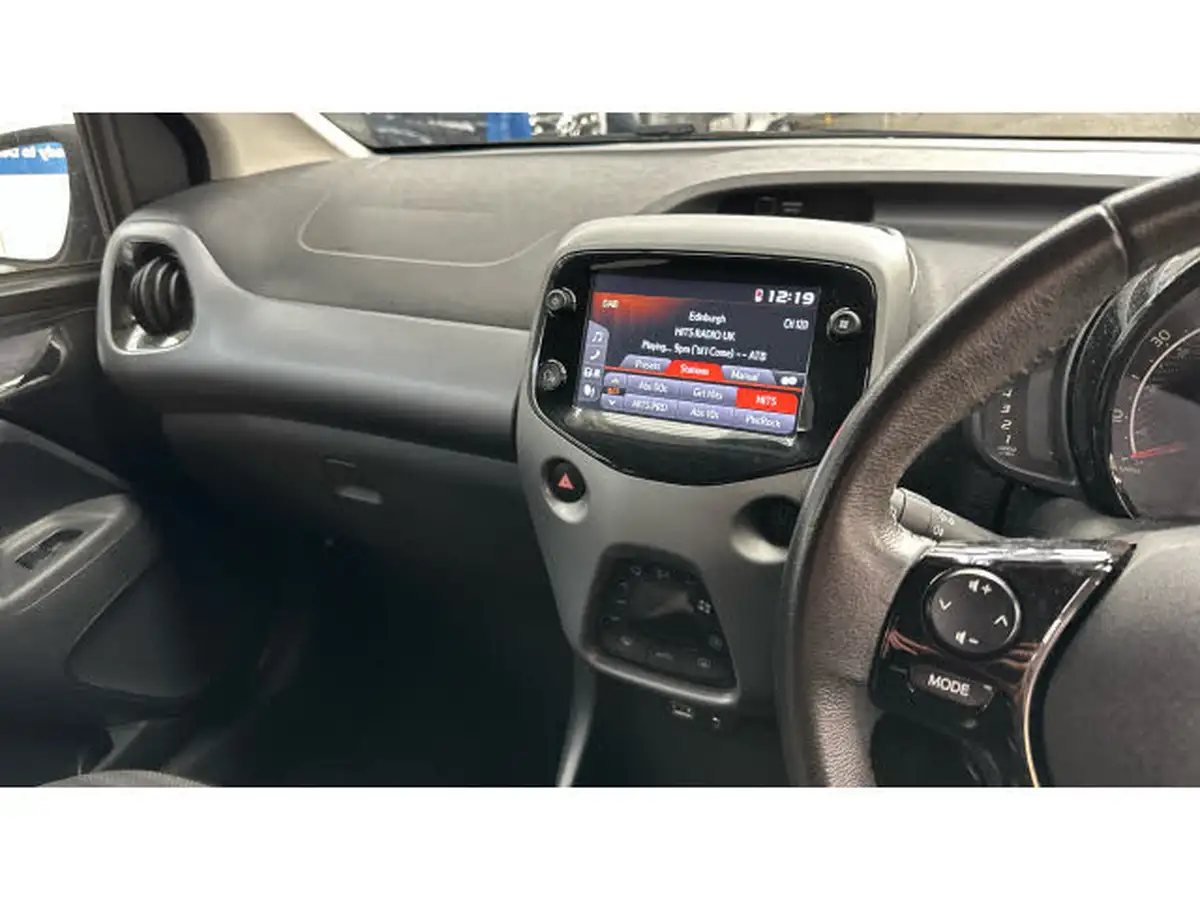 2019-toyota-aygo-10-vvt-i-x-trend-big-13