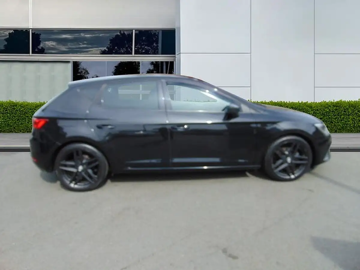 2020-seat-leon-15-tsi-evo-fr-black-edition-150ps-hatchback-dsg-big-6