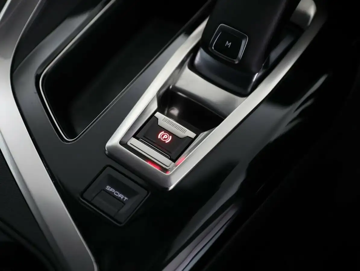 2019-peugeot-5008-suv-15-bluehdi-allure-eat8-big-35