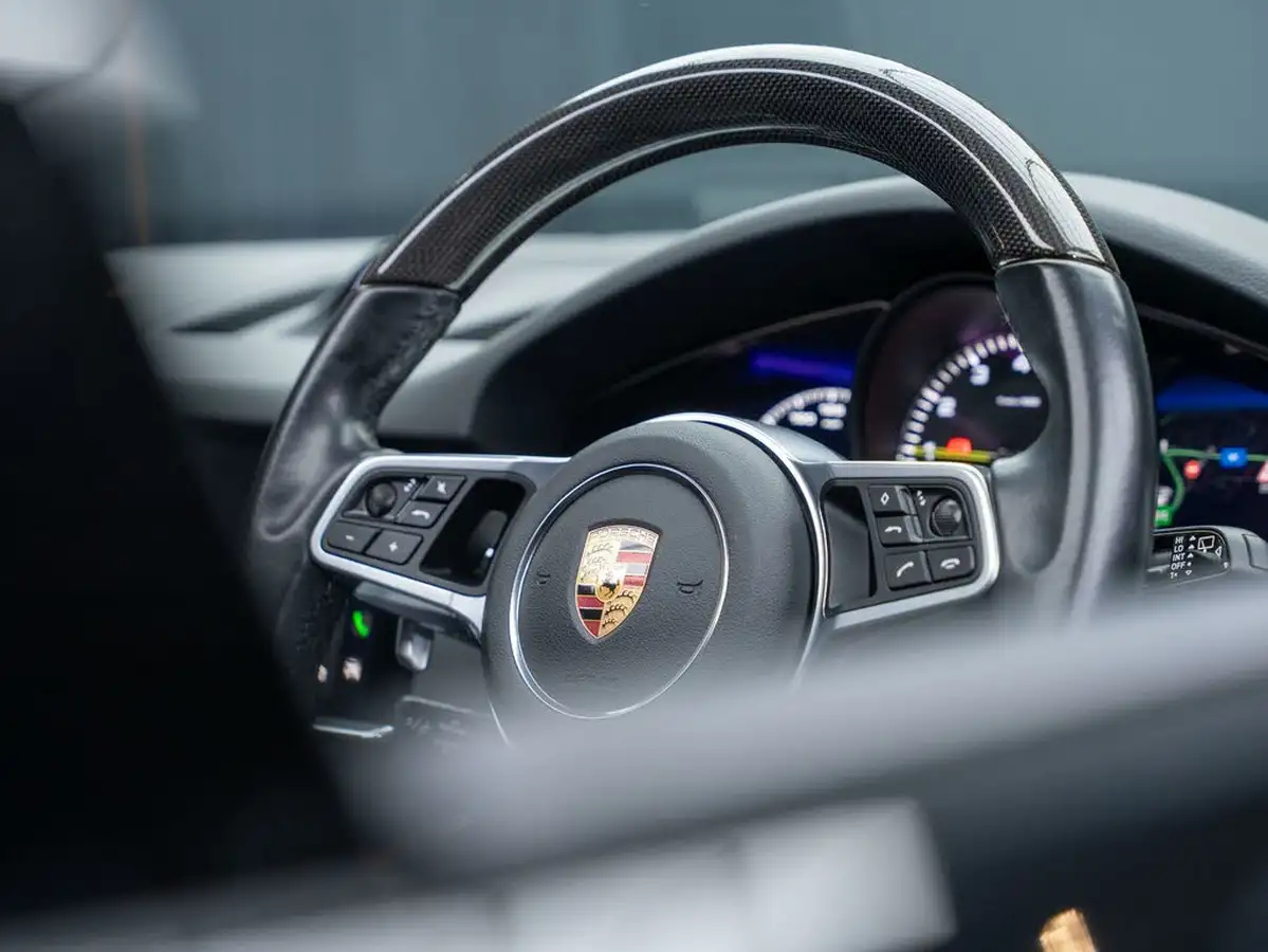 2022-porsche-cayenne-30-v6-e-hybrid-station-wagon-big-38
