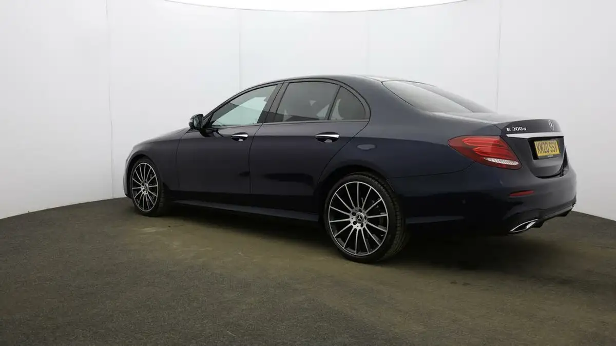 2020-mercedes-benz-e-class-20d-e300d-amg-line-edition-premium-plus-saloon-4d-big-4