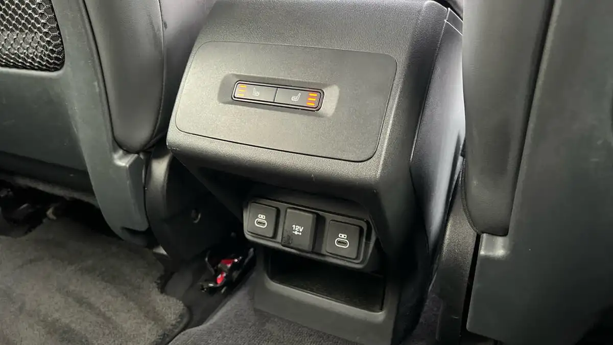 2022-jaguar-i-pace-ev400-hse-black-big-17