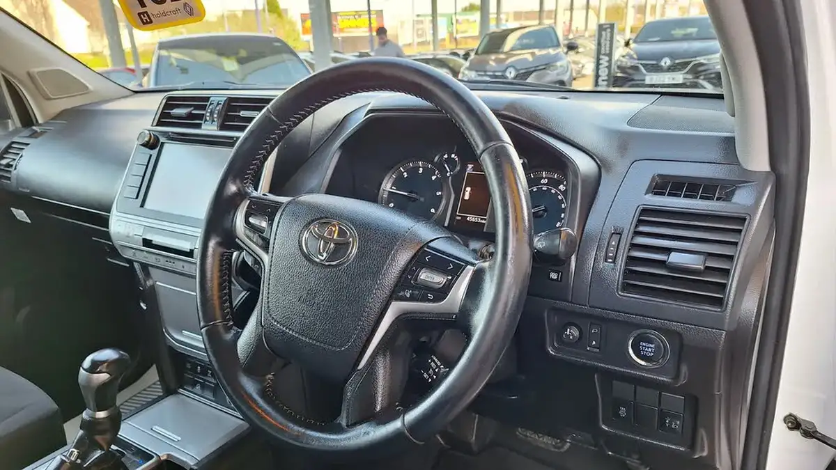 2018-toyota-land-cruiser-28d-4d-active-7st-auto-big-7
