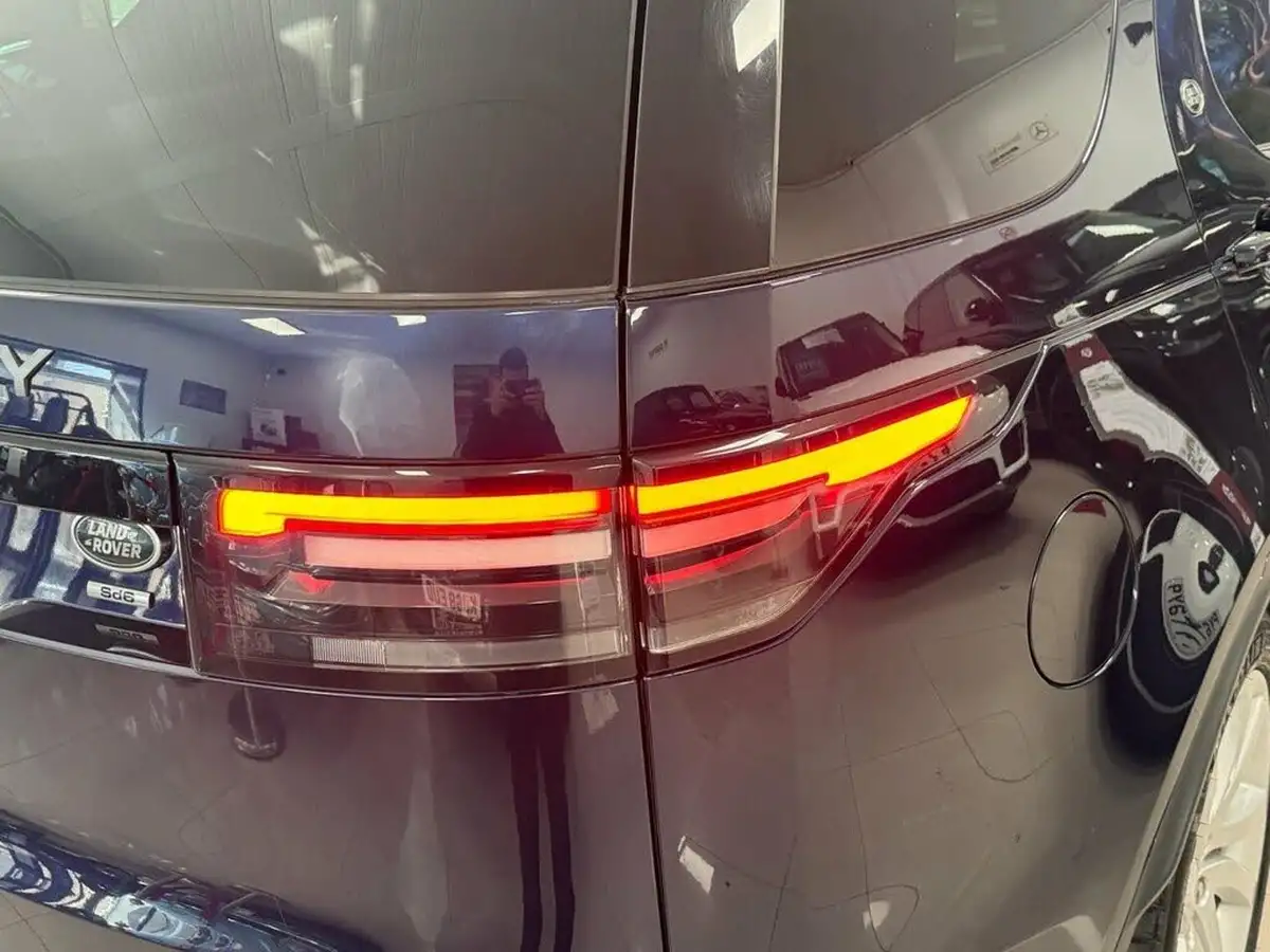 2019-land-rover-discovery-30-sd-v6-anniversary-edition-big-4