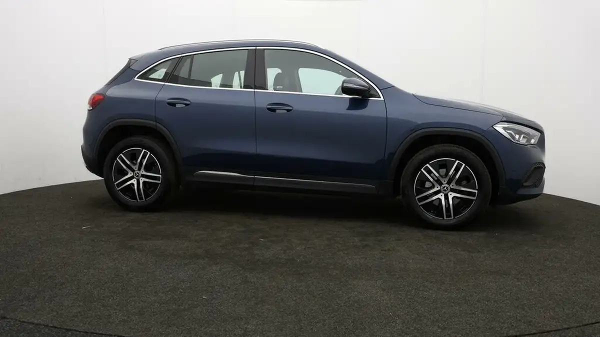 2023-mercedes-benz-gla-class-13-gla-200-sport-executive-station-wagon-big-78