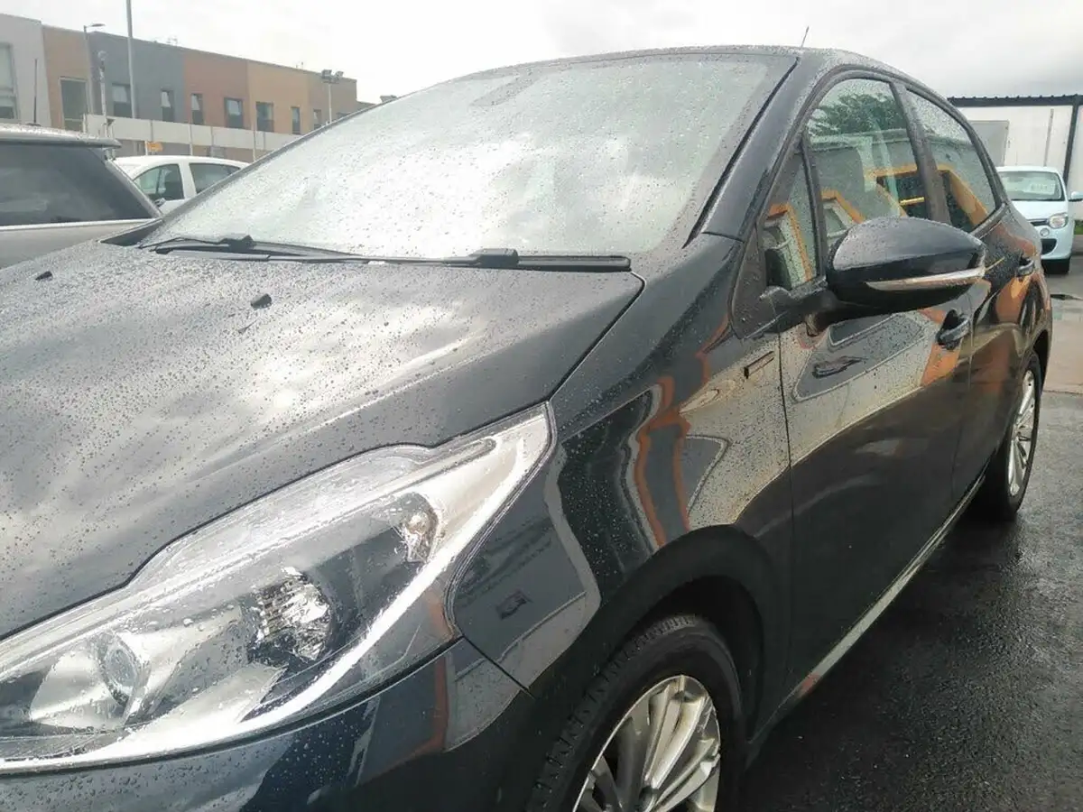2018-peugeot-208-12-puretech-signature-big-9