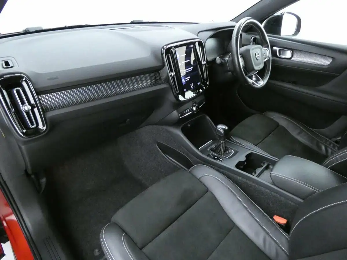 2021-volvo-xc40-15-t3-r-design-163bhp-big-19
