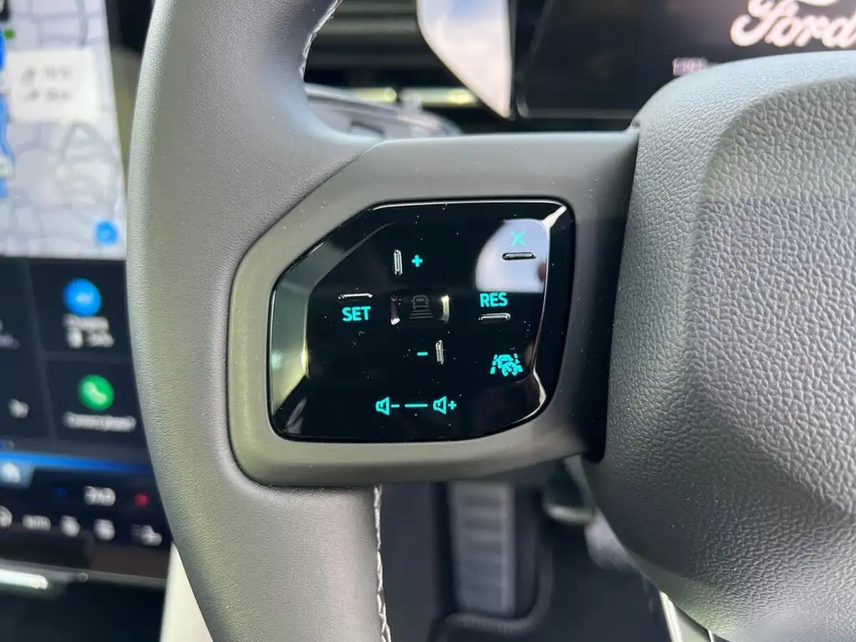 2024-ford-explorer-e-premium-286ps-77kwh-big-26