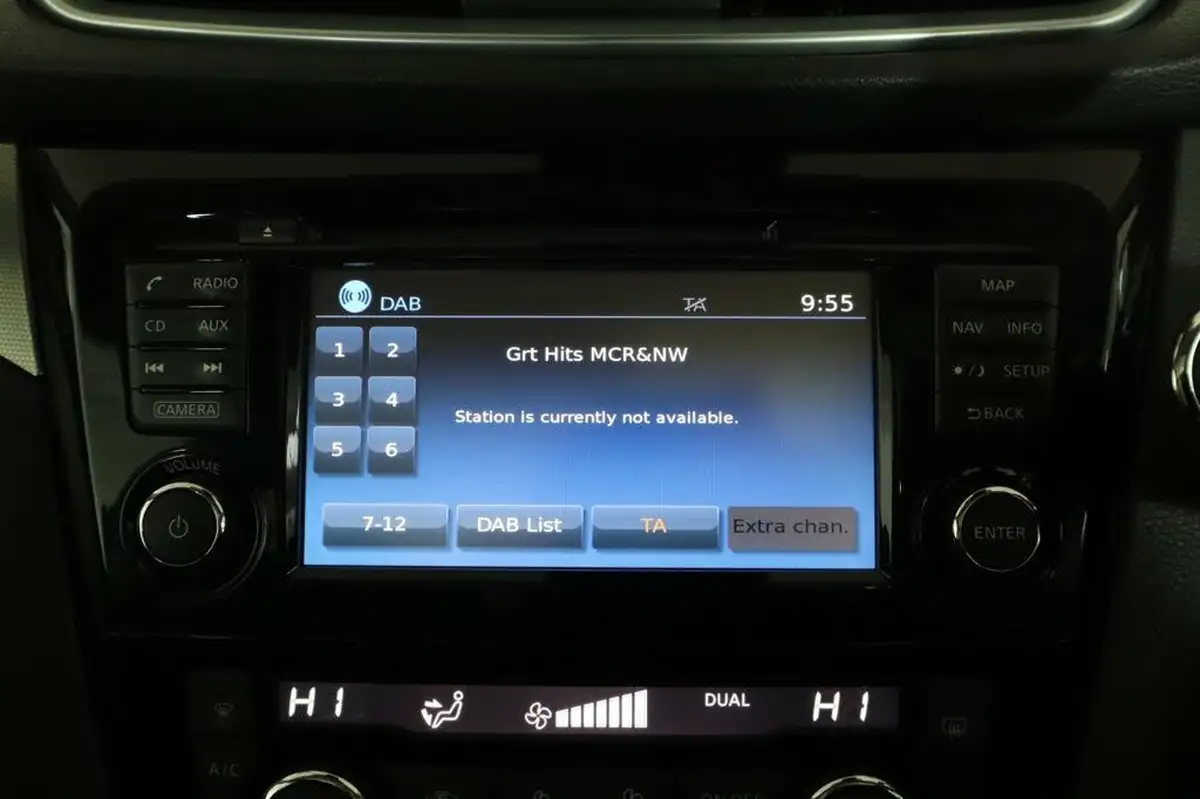 2018-nissan-qashqai-12-dig-t-n-connecta-big-43