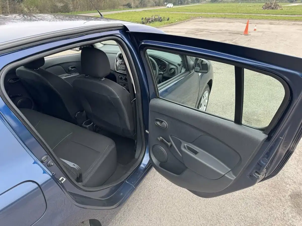 2019-dacia-sandero-10-sce-essential-big-12