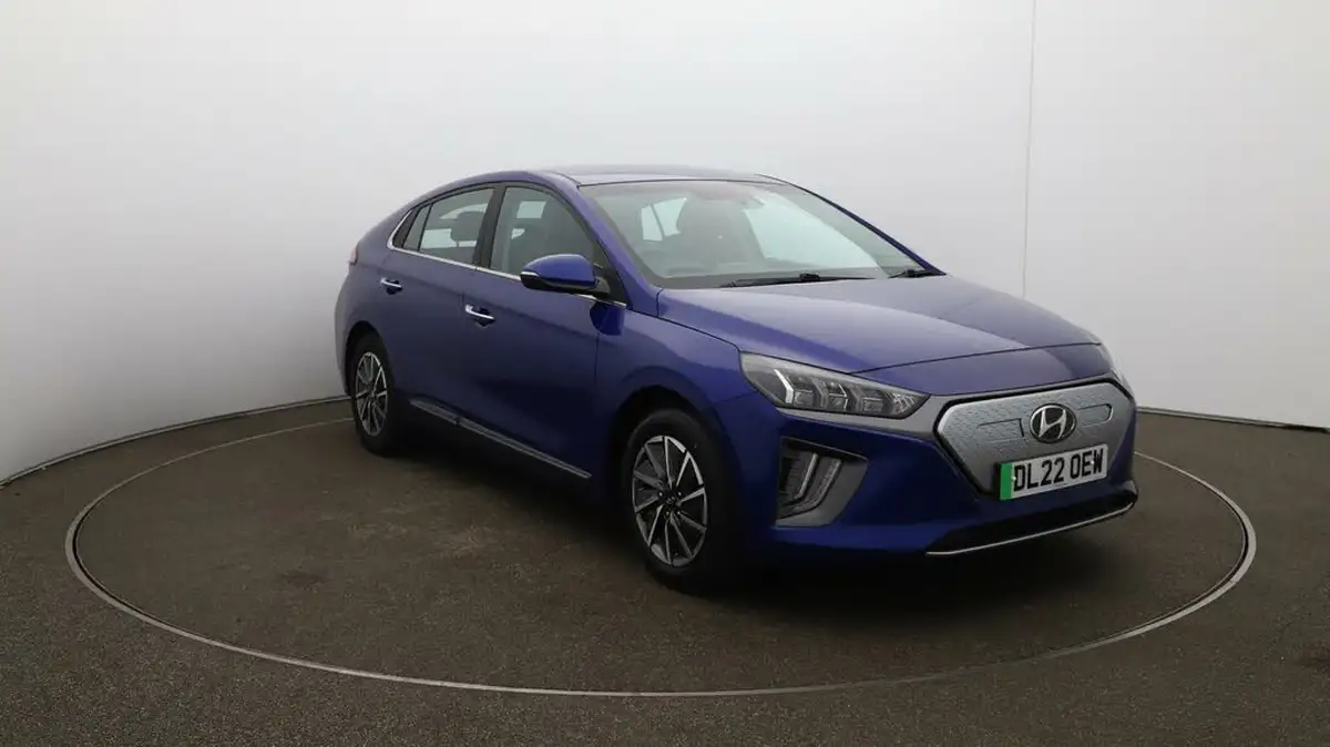 2022-hyundai-ioniq-e-premium-electric-big-36