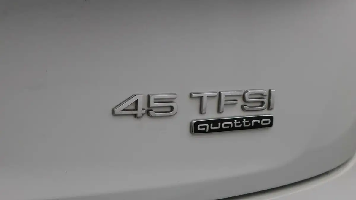 2022-audi-q5-20-45-tfsi-s-line-sportback-big-23