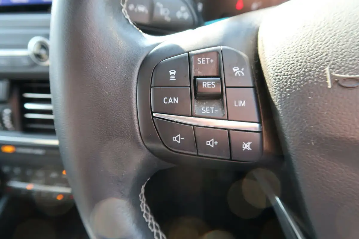 2020-ford-focus-10t-titanium-x-edition-125ps-hybrid-mhev-hatchback-big-52