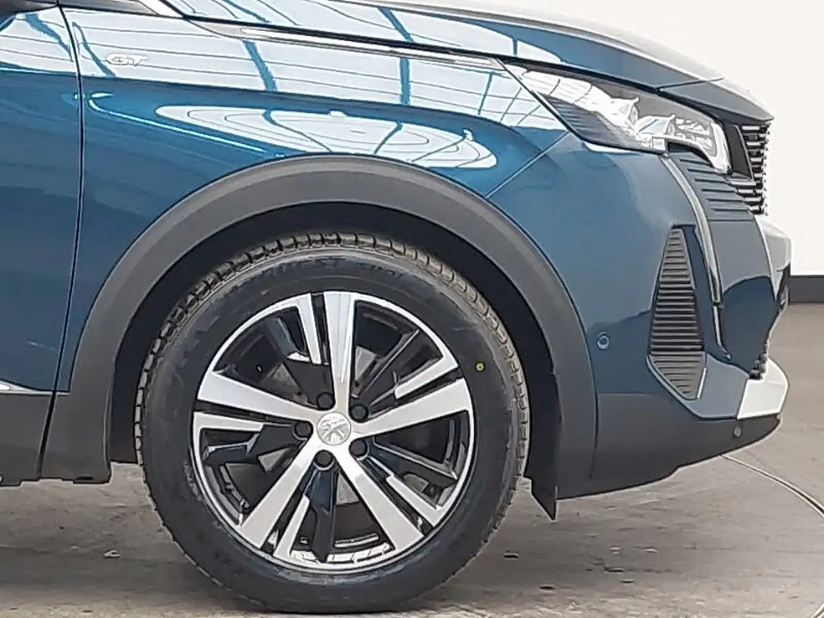 2022-peugeot-5008-suv-12-puretech-gt-big-13