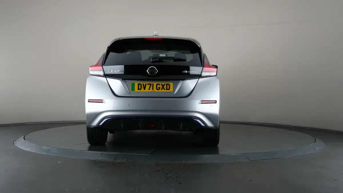 2021-nissan-leaf-e-tekna-big-66