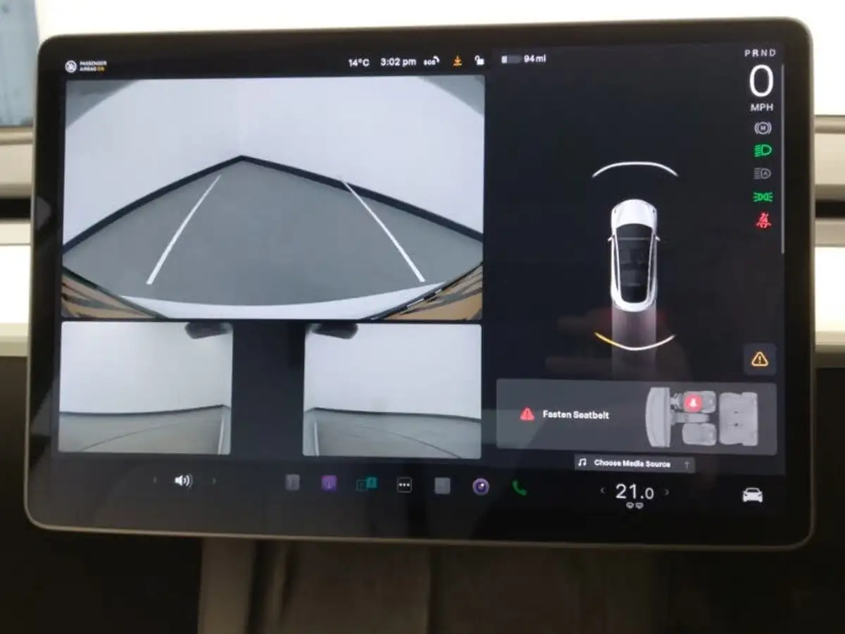2021-tesla-model-3-e-long-range-4x4-big-10