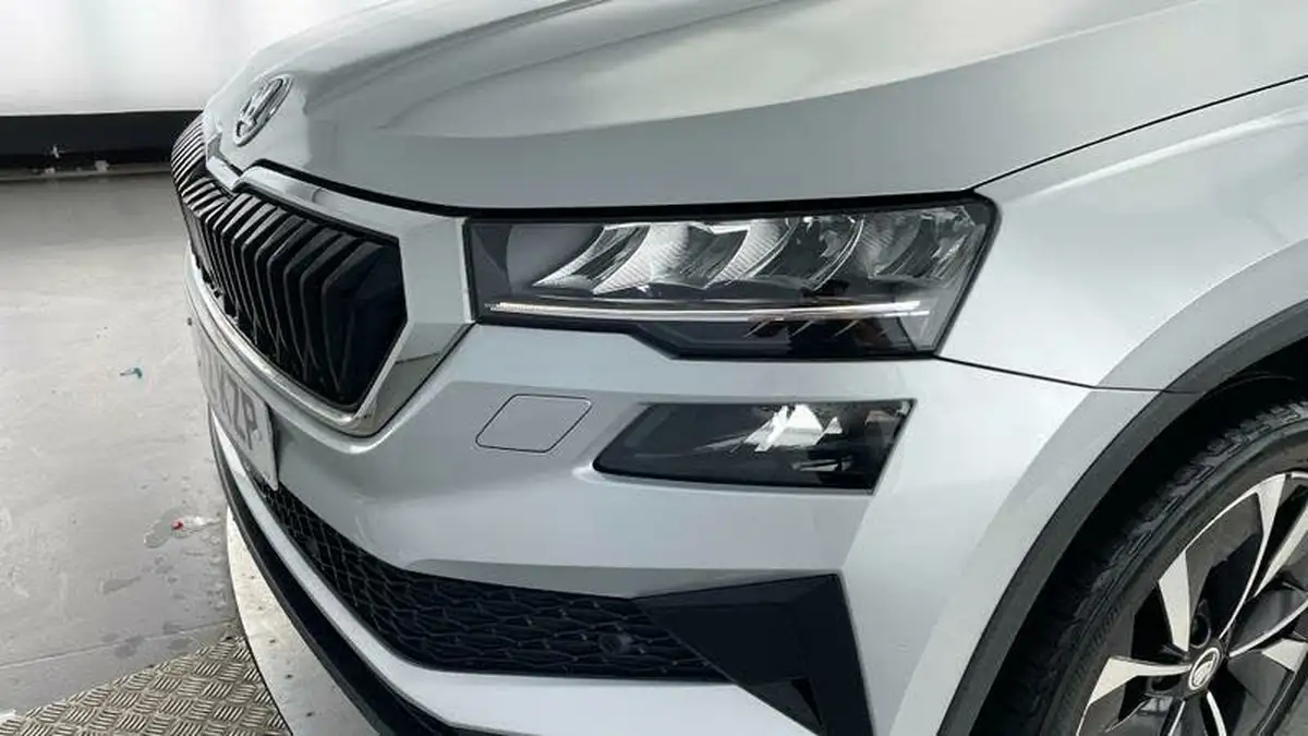 2022-skoda-karoq-10-tsi-se-l-big-36