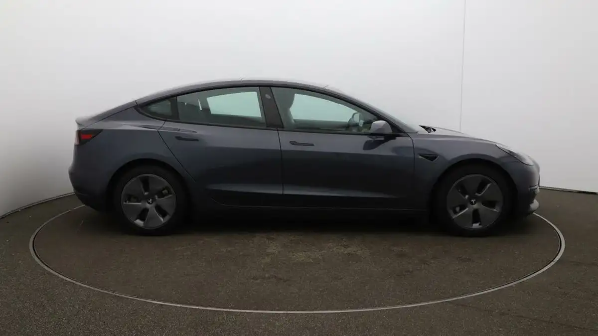 2021-tesla-model-3-e-long-range-4x4-big-41