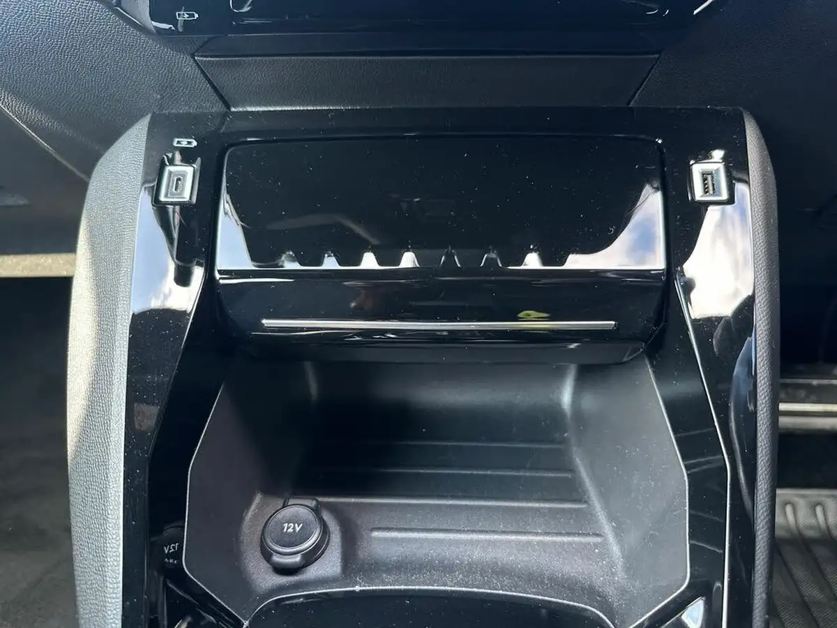 2022-peugeot-208-12-puretech-gt-130bhp-eat8-big-23
