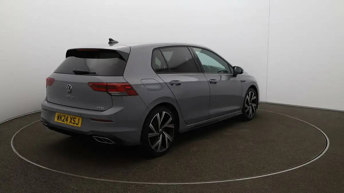 2024-volkswagen-golf-15-etsi-r-line-evo-hatchback-big-47