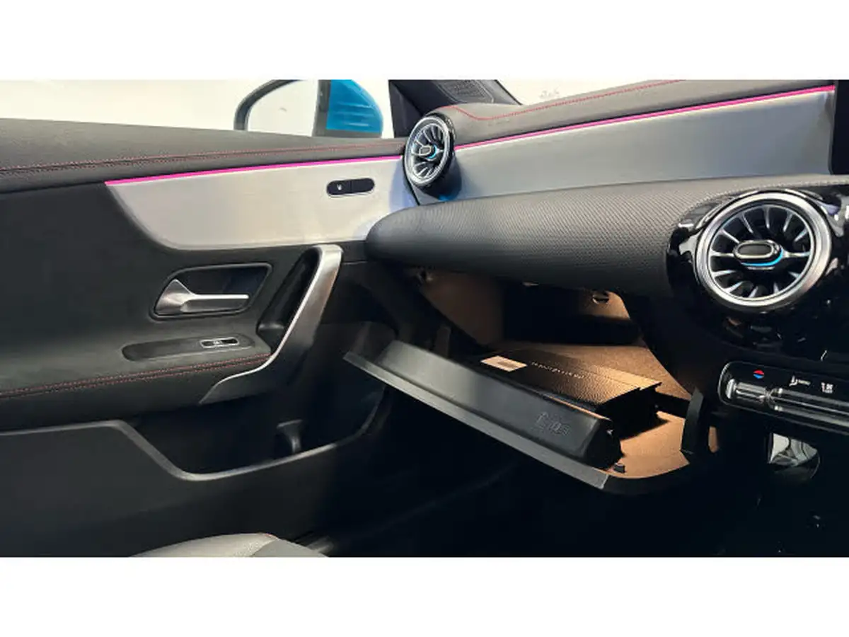 2023-mercedes-benz-cla-13-cla-200-amg-line-premium-coupe-4d-big-34