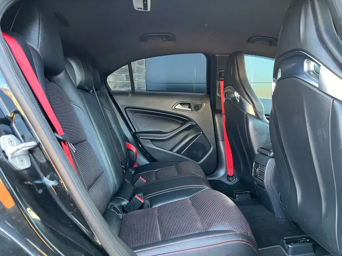 2020-tesla-model-3-e-performance-big-40