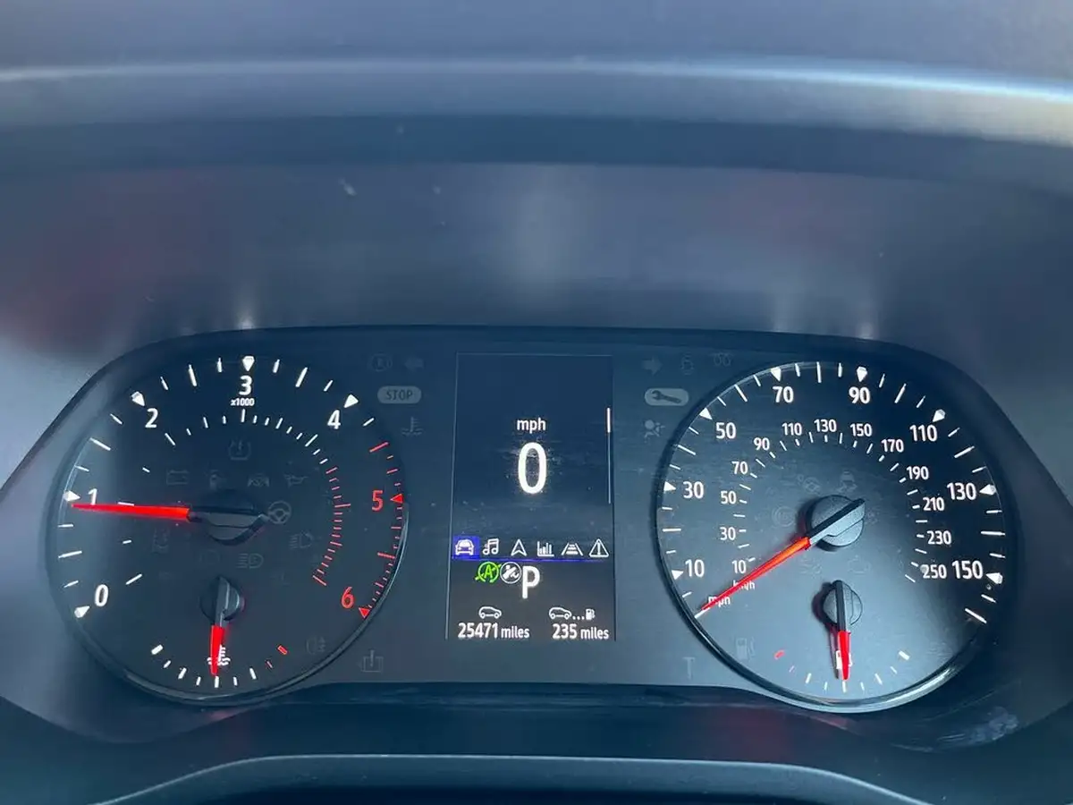 2022-renault-trafic-20dci-ll30-170-sport-panel-edc-auto-big-26