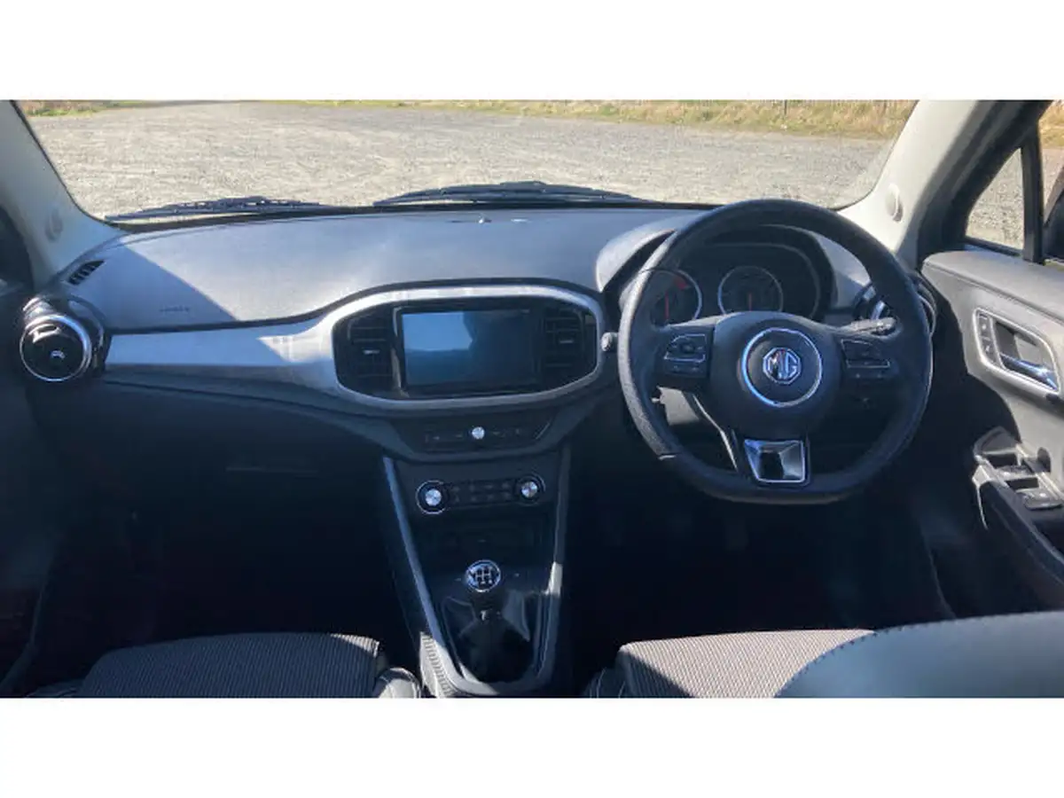 2022-mg-mg3-15-vti-tech-exclusive-nav-big-9