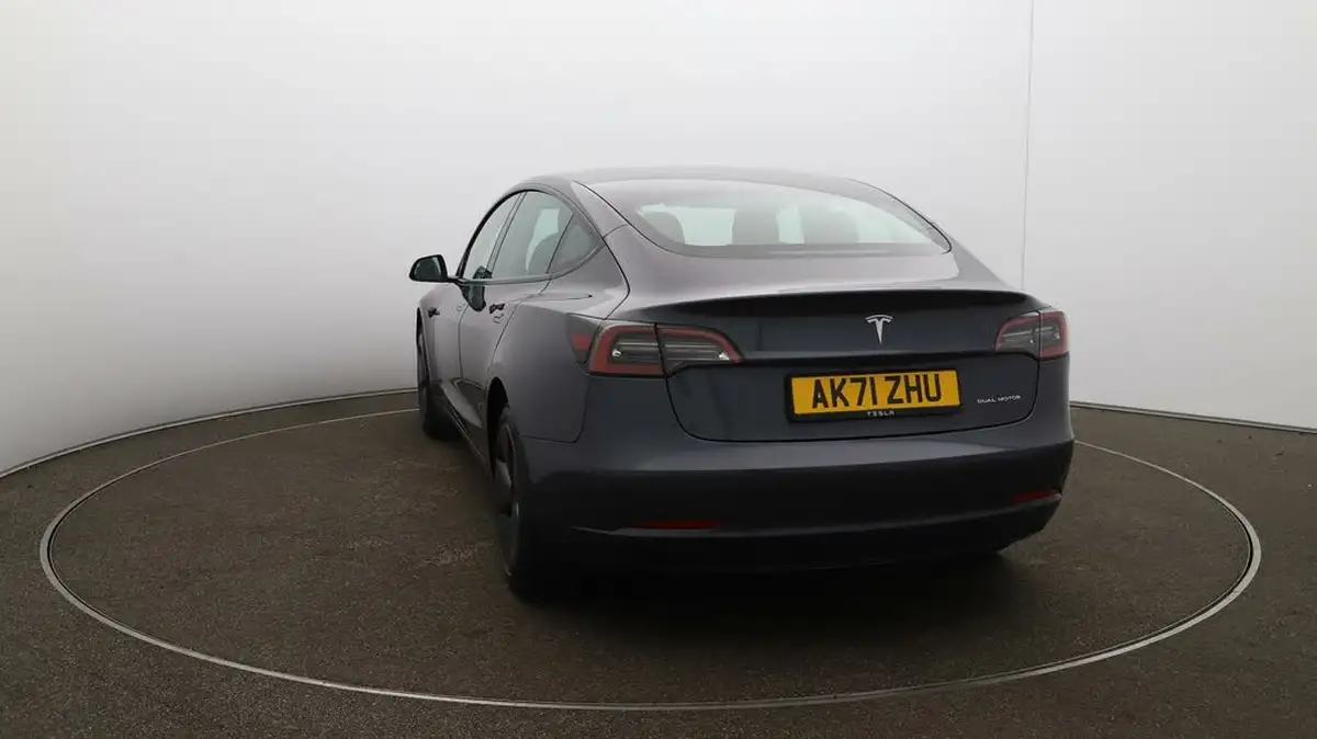 2021-tesla-model-3-e-long-range-awd-big-51