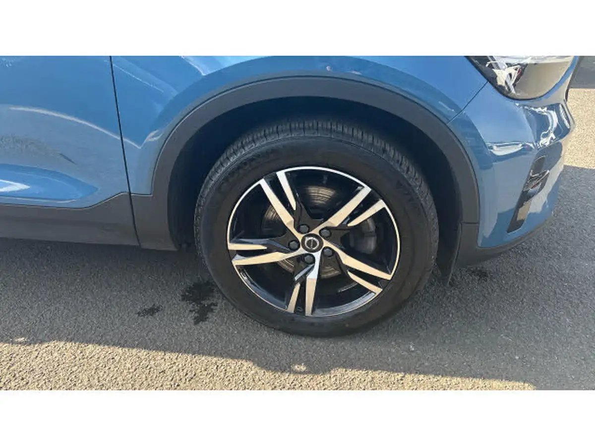 2022-volvo-xc40-20-b3-plus-big-21