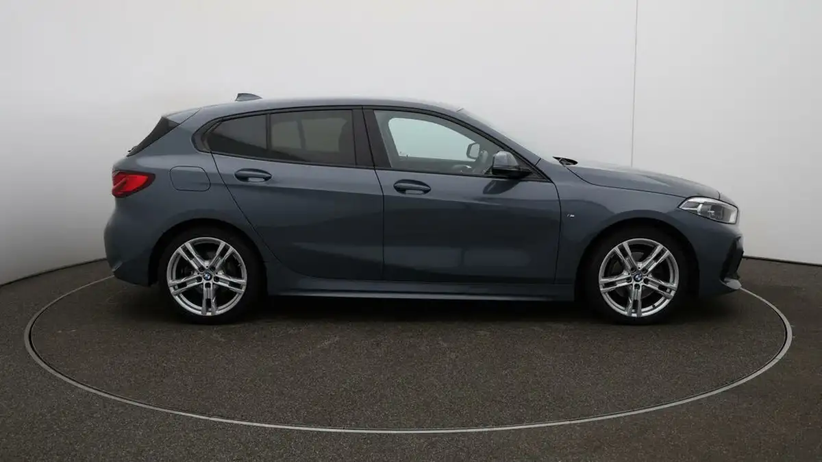 2021-bmw-1-series-15-118i-m-sport-lcp-dct-big-42