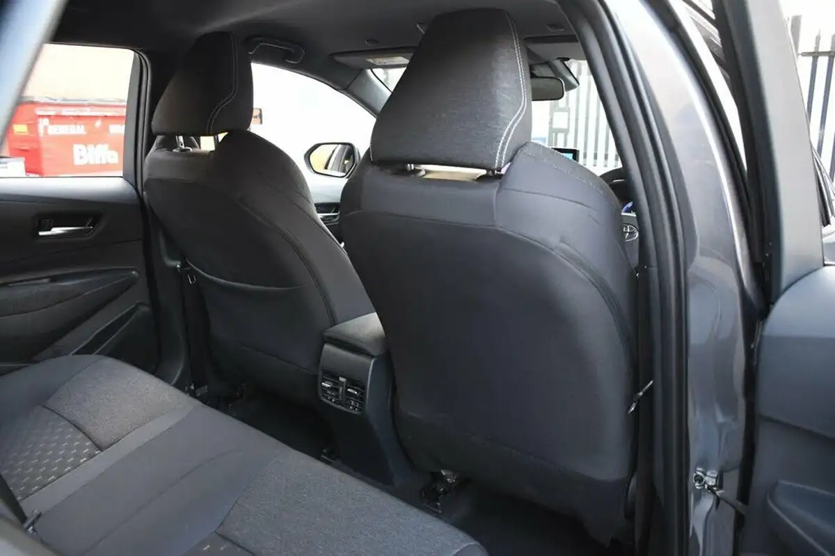 2023-toyota-corolla-18-vvt-i-icon-138bhp-touring-sports-5d-big-17