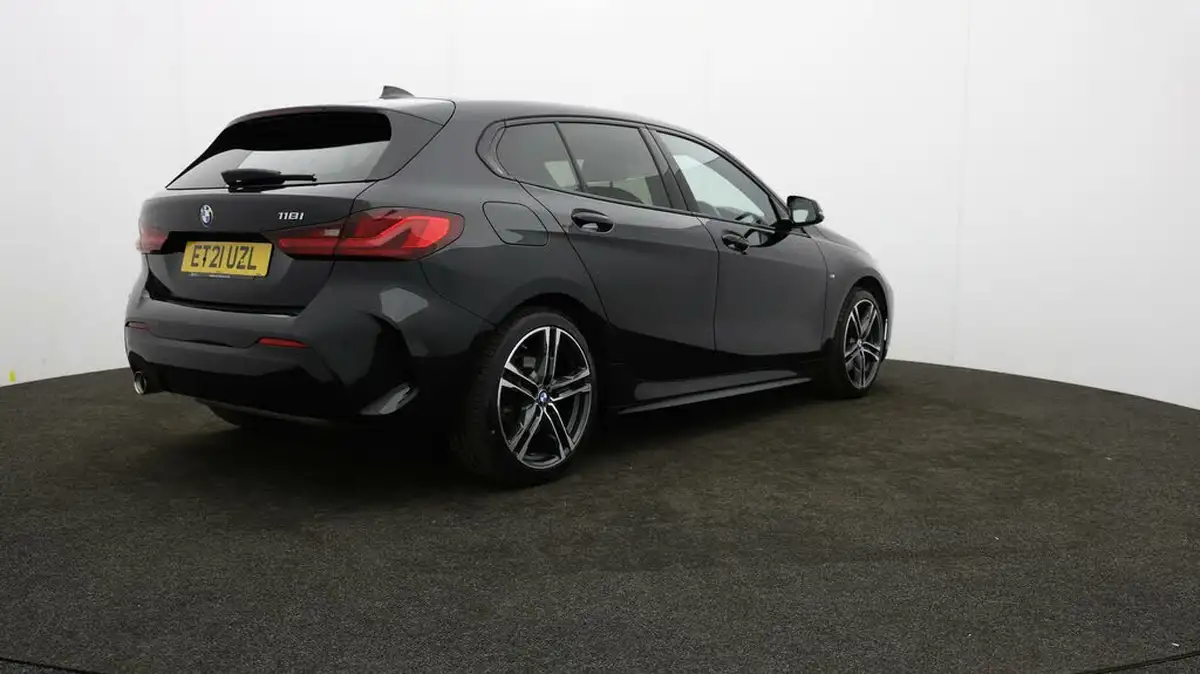 2021-bmw-1-series-15-118i-m-sport-lcp-dct-big-77