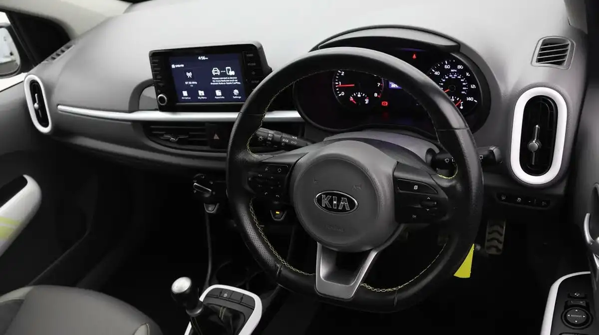 2020-kia-picanto-125-x-line-big-8