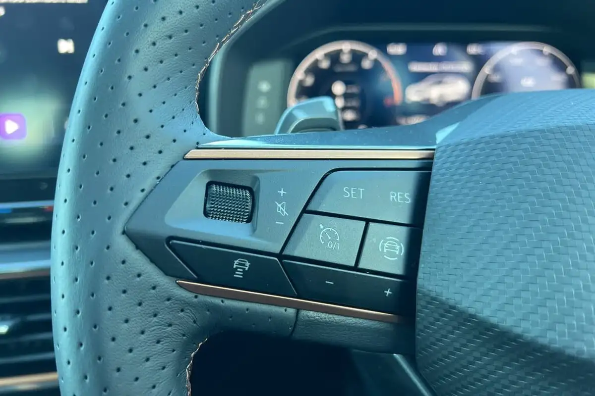 2024-cupra-leon-nf-20-tsi-vz2-design-edition-300ps-hatchback-big-25