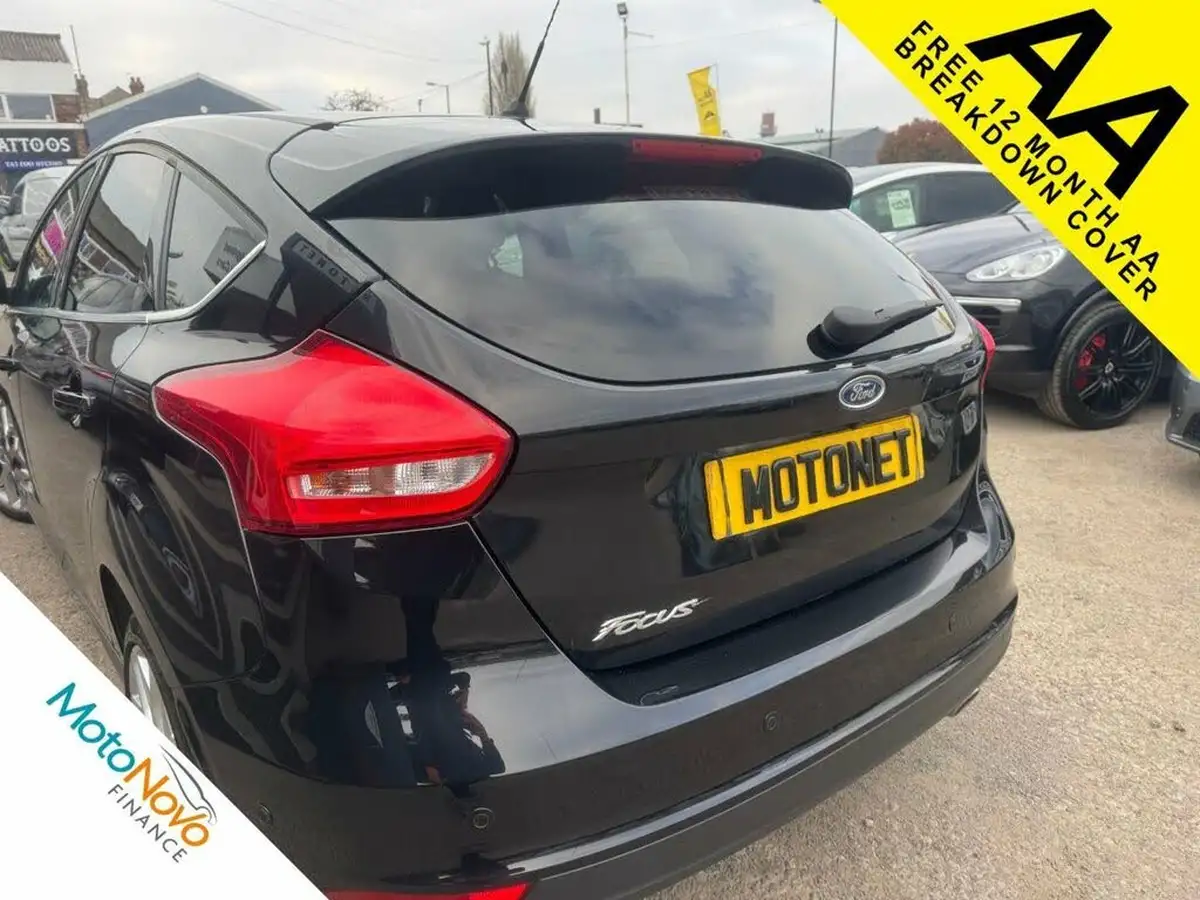 2015-ford-focus-20tdci-titanium-x-hatchback-big-25