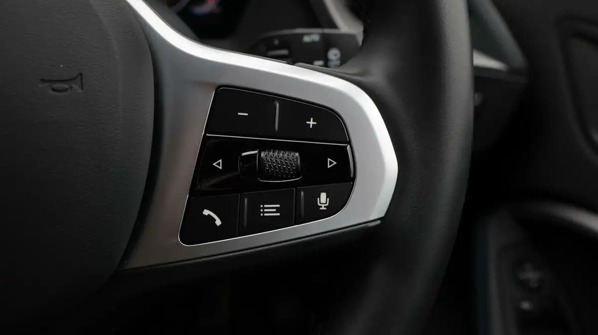 2024-bmw-1-series-15-118i-m-sport-lcp-dct-big-25