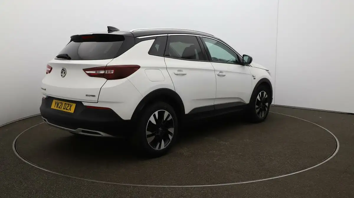 2021-vauxhall-grandland-x-12-griffin-big-7