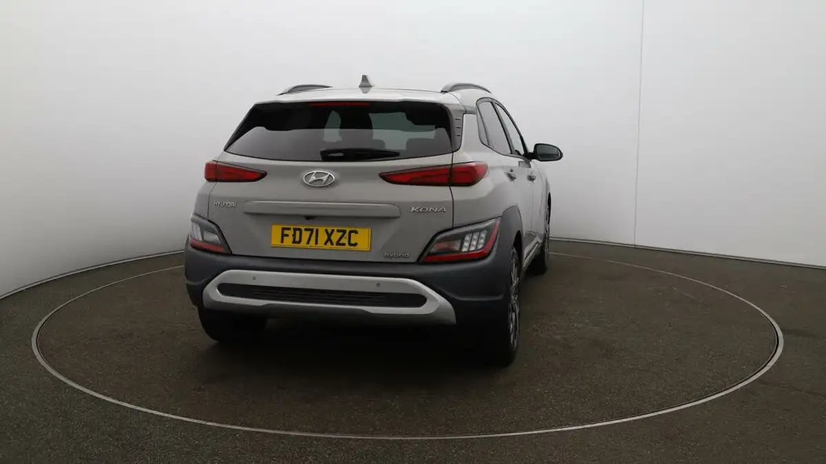 2022-hyundai-kona-16-gdi-premium-big-47