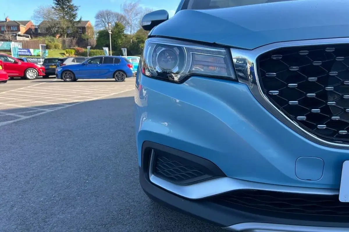 2021-mg-zs-suv-e-exclusive-ev-big-15