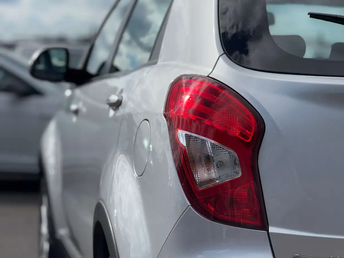 2015-ssangyong-korando-big-31