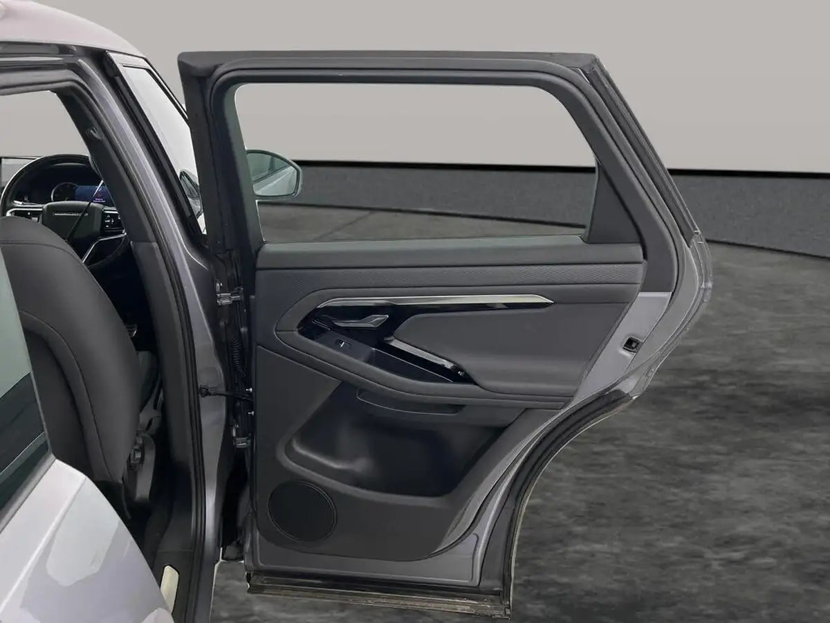 2022-land-rover-range-rover-evoque-20-d165-r-dynamic-big-24