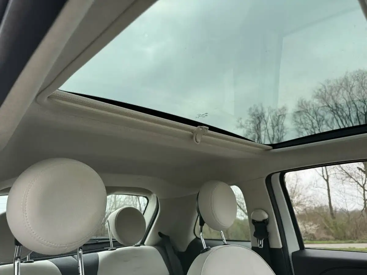 2020-fiat-500-10-lounge-big-47