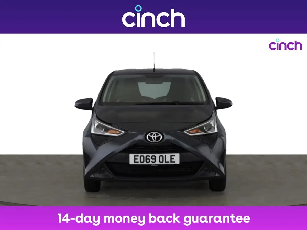 2019-toyota-aygo-10-vvt-i-x-play-big-1