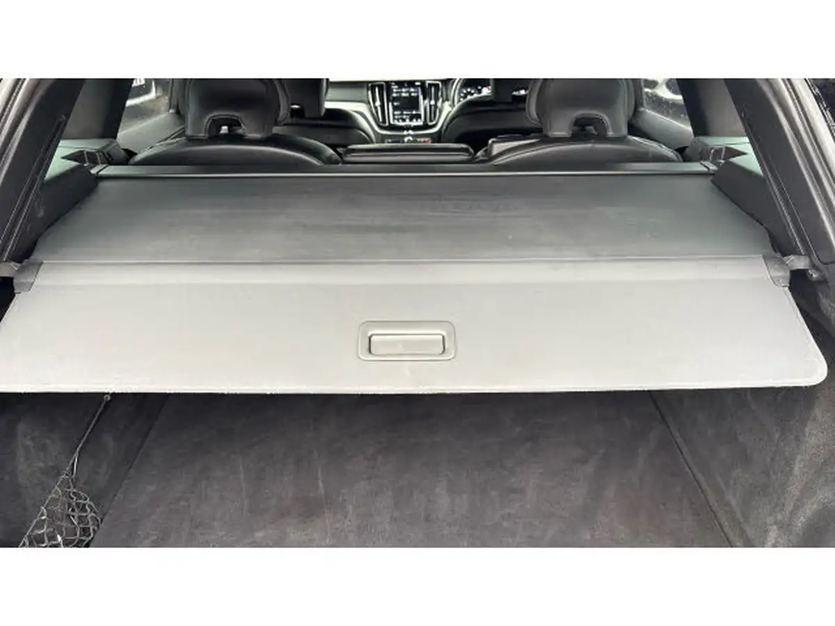 2020-volvo-xc60-20-b5-r-design-big-70
