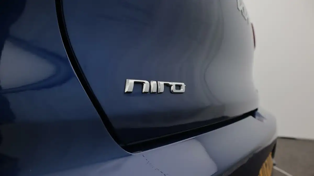 2022-kia-e-niro-ev-3-big-21