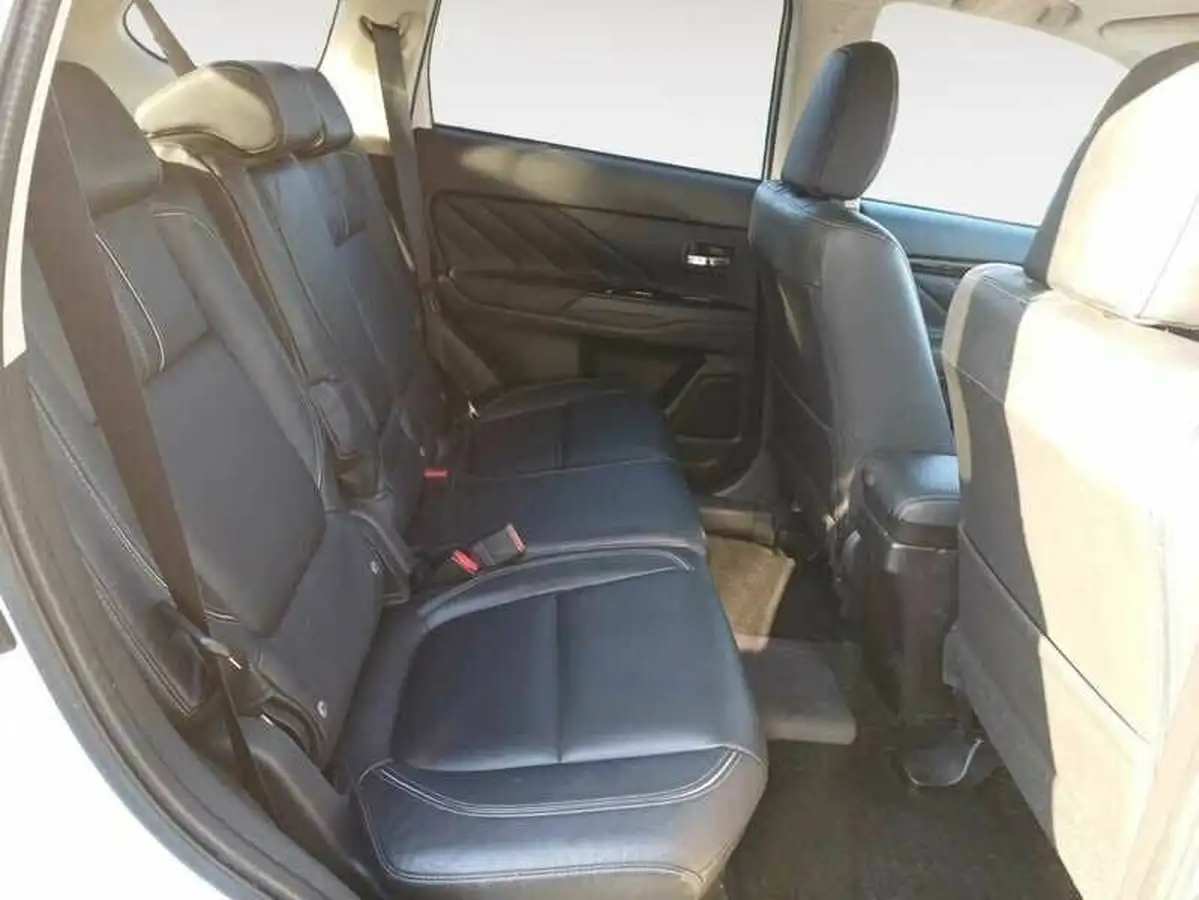 2018-mitsubishi-outlander-20-4h-phev-big-4