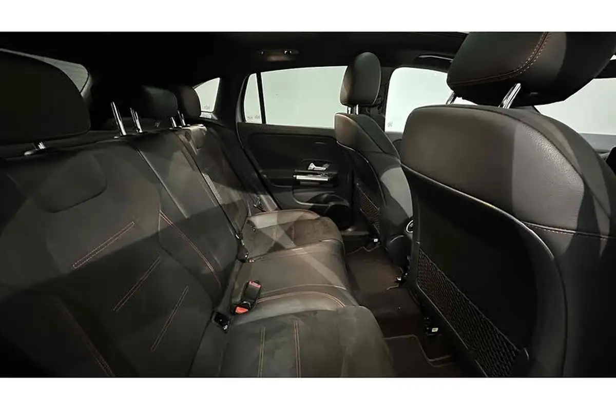 2020-mercedes-benz-gla-class-20d-gla-220d-amg-line-premium-plus-big-29