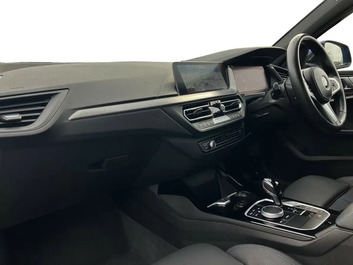 2022-bmw-1-series-15-118i-m-sport-lcp-dct-big-5