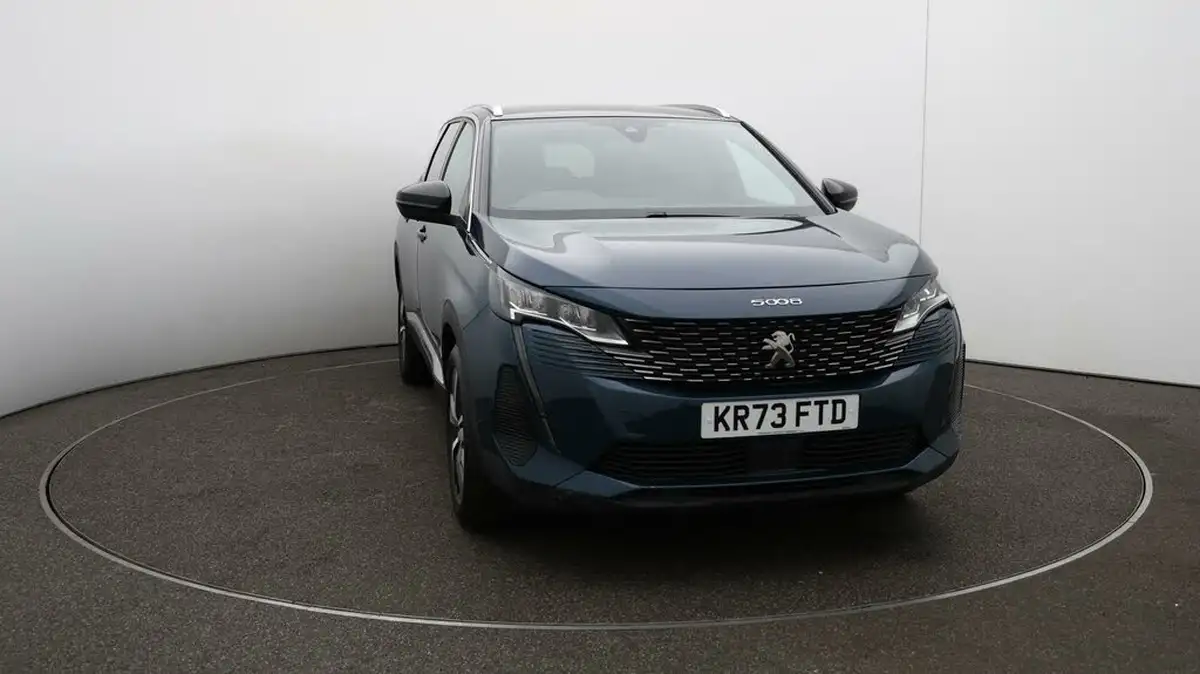 2023-peugeot-5008-suv-15-bluehdi-allure-130ps-eat8-big-34